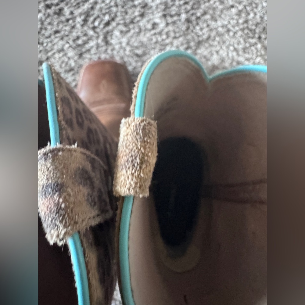 Ariat girls boots, Size 1 Leopard Print and Brown Cowgirl Boots square toe - Picture 5 of 8